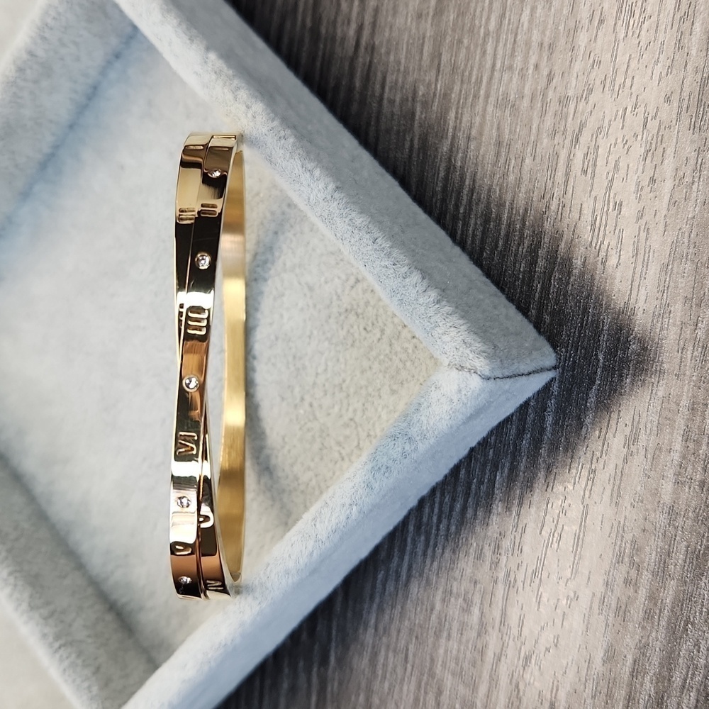 18k Gold Plated Stainless Steel Roman Numeral Simulated Diamond Luxury Bangle